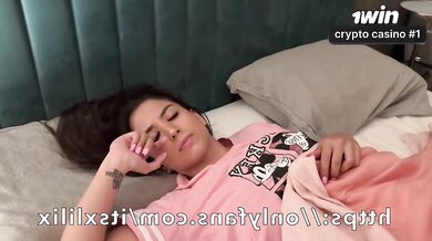 I CUM ON MY STEPSISTER´S PUSSY