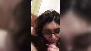 Akele Kamre Mein Bhabhi Ne Lover Ka Lund Chusa