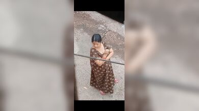 Beautiful aunty waiting for her lover to have sex with him.