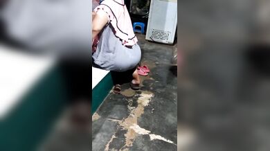 MARLBOROQUEENSEX - NGINTIP BELAHAN SILIT TETANGGA