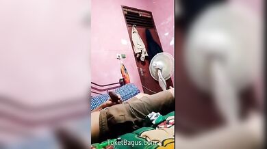 Dick Flash Ask Blowjob To Granny