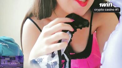 Let get back on the playground, and play with my new toy with me