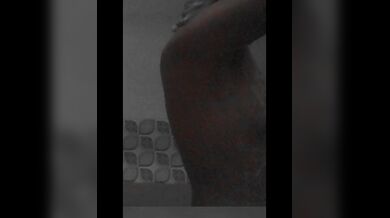 Slim bhabhi bath boobs show