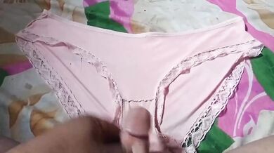 MARLBOROQUEENSEX - NGOCOK CELANA DALAM PINK