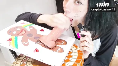 Painting my body! Licking a succulent man rod weirdo cookie