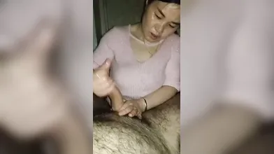 Vietnamese Woman Hanjob Massage