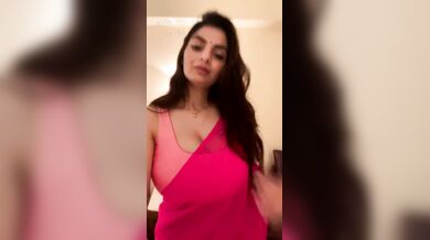 Anveshi Jain Hot Saree Live Navel