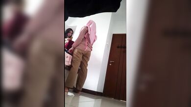 Voyeur Indonesia Casting Model Changing Room And Bathroom - 12