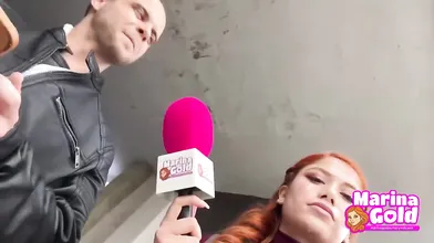 Pelirroja Cumwalk
