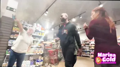 Pelirroja Cumwalk