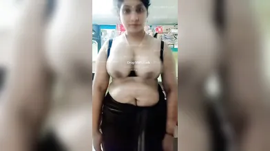 Tamil beautiful aunty