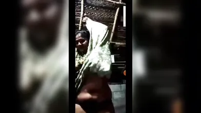Tamil shy village aunty Meena show her boobs