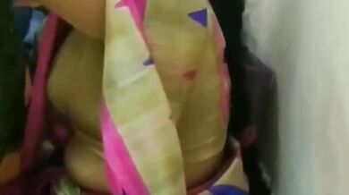 Lakshmi aunty saree side boob