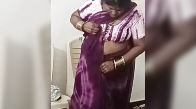 Reshma aunty saree change