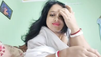 Sumi White Saree - 18