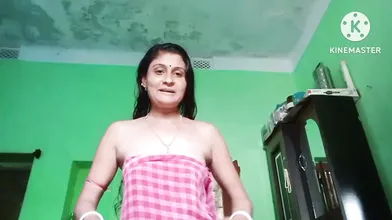 Rasili Bhabi Bed Cleaning