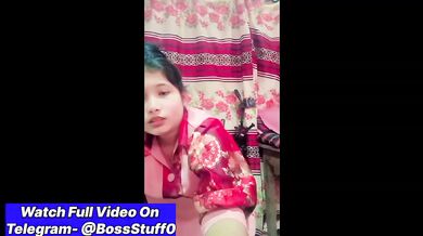 Mote boobs wali Nepali girl chut me gajar dali mood me aakar