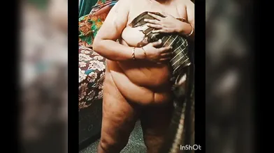 My friend mom boobs