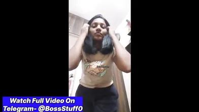 Kerala girl boobs show kiya striptease karke lover ke liye
