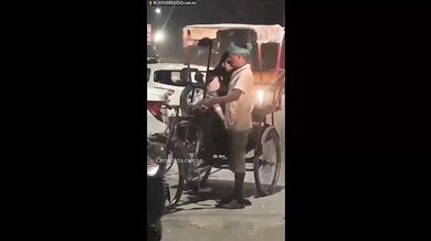 xxx Passenger Pays Driver with Handjob – Amateur Ride Payment