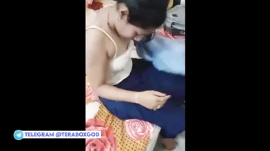 Teacher ke sath sex karti hui Indian college girl - Desi MMS xxx. Telegram @Pre