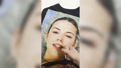 Cumshot tribut on hot printed girl