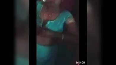 Mamatha aunty saree open boobs