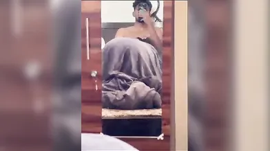 Hot Girl In Love Gives Juicy Smooch Then Sucks Dick Under Blanket