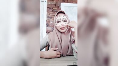 Cewek Baik Live 05