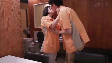 The Beautiful Convenience Store Employee Girl, Uncensored