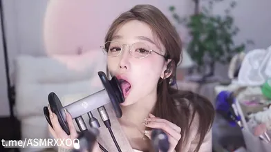 ASMR_酥酥学姐_金丝眼镜的舔耳温柔的舔舐
