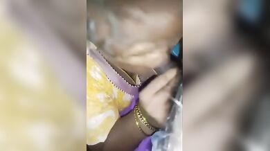 Mature tamil bhabhi ka blowjob lund ride