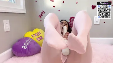 A long-haired dark-haired with enormous funbags likes a romantic Valentine's Day
