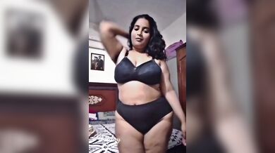 Gouthami reddy manthena removing dress and showing black sexy bra in bedroom vid