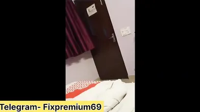 Beautiful bhabhi ki chut mai ungli kar devar nai choda bhabhi ki chut