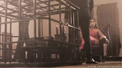Caged Beauty's Squirting, Wailing Fuck
