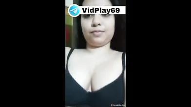 Indian nude girl records her MMS when she gets hornyTelegram @VidPlay69