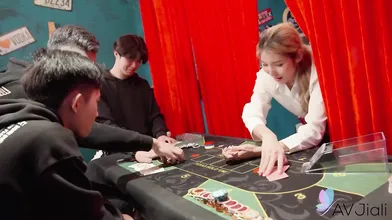 Naughty Taiwanese Li Zhiyan has fun with her boyfriend.