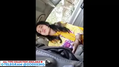 Shy Pakistani Hindu Girl in Yellow Suit Blowjob in Car Shameless mms