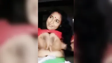 Gouthami reddy manthena showing her Nude milky sexy boobs & pressing hard in video call ???