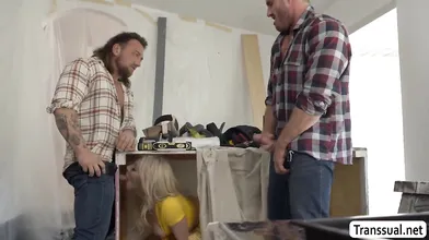 Teasing this two horny carpenter to fuck me