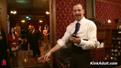 Maestro Stefanos Paddles Nerine Mechanique At Holiday Brunch Domination