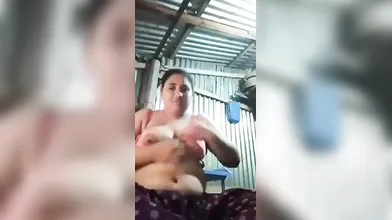 Gouthami reddy manthena removing dress & showing Hot bra with nude milky boobs in village Video xxx viral ??