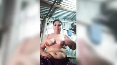 Gouthami reddy manthena removing dress & showing Hot bra with nude milky boobs in village Video xxx viral ??