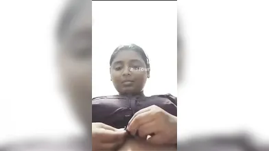 Gouthami reddy manthena removing saree blouse & black sexy bra showing Big boobs in bedroom video xxx viral??