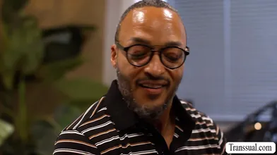 TS roomservice anal fucked by rich black dude