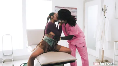 Ebony coed wants handson xxx ed with the sexy shemale nurse