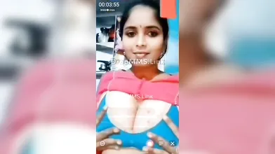 Gouthami reddy manthena sexy figure removing dress & sexy bra showing Big milky boobs with Hot expressions video xxx viral in bedroom ?
