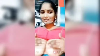 Gouthami reddy manthena sexy figure removing dress & sexy bra showing Big milky boobs with Hot expressions video xxx viral in bedroom ?