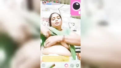 Gouthami reddy manthena sexy in Hot Saree removing blouse showing milky boobs pressing Hard video xxx viral ???